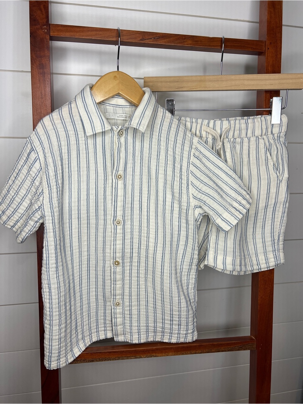 Zara Kids Matching Set: Short-Sleeve Shirt in Cream with Blue Stripes